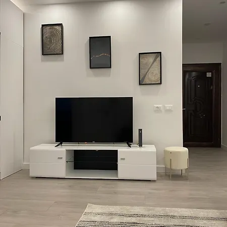 Apartment Spacious And Modern