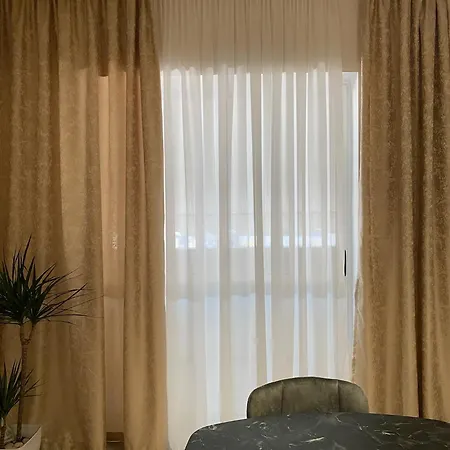 Apartment Spacious And Modern Tirana