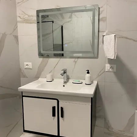 Apartment Spacious And Modern *