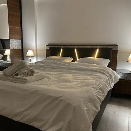 Apartment Spacious And Modern